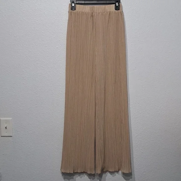 Gianni Bini Joni Plisse Elastic Waistband Coordinating Pants - Picture 9 of 14